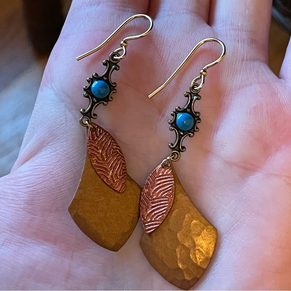 NWOT Turquoise & Gold Dangle Earrings